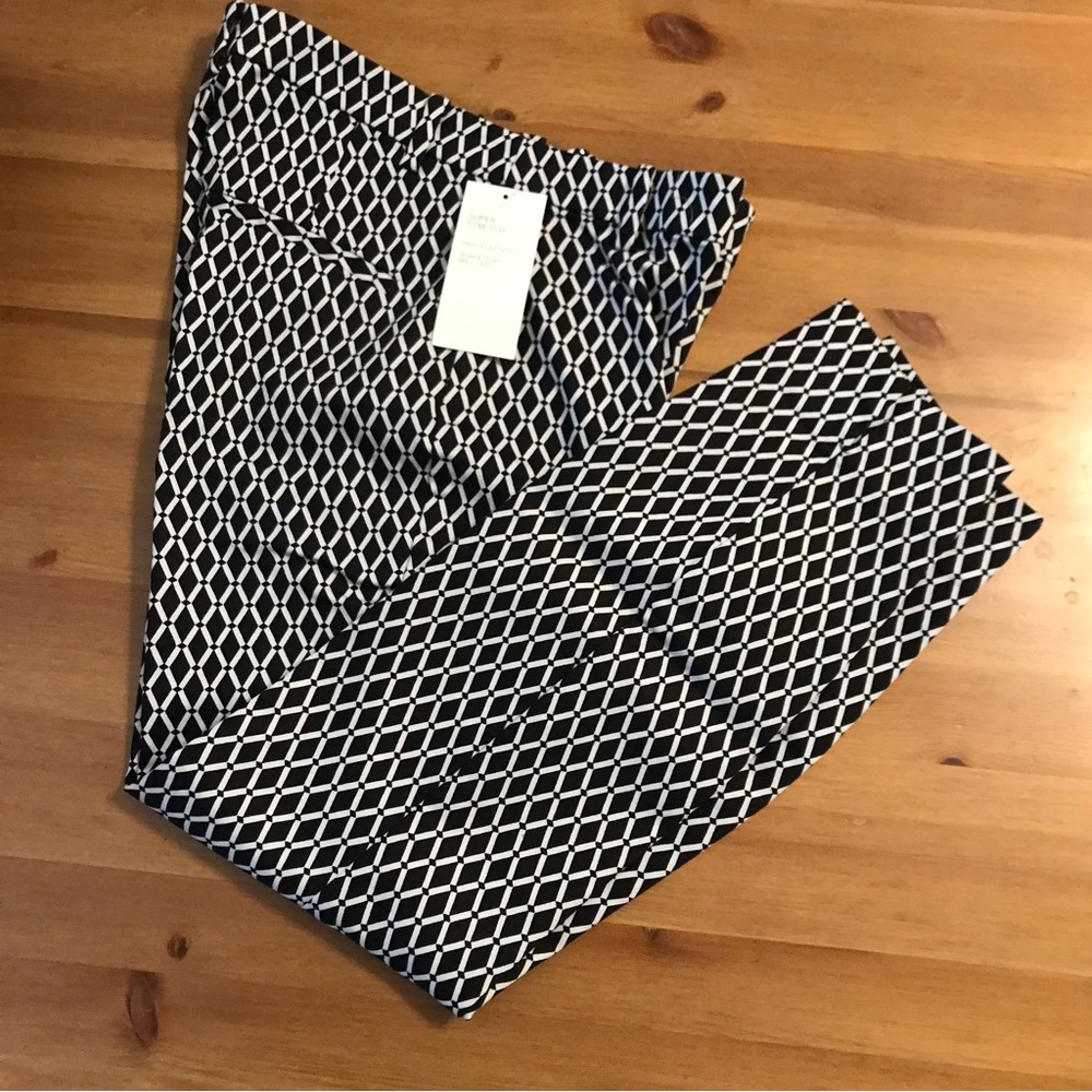 H&M dress pants in black and white print